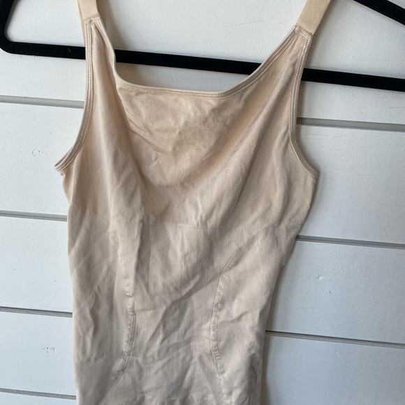 💗⭐️💗 2/$30 Larry Levine shapewear - Picture 4 of 5